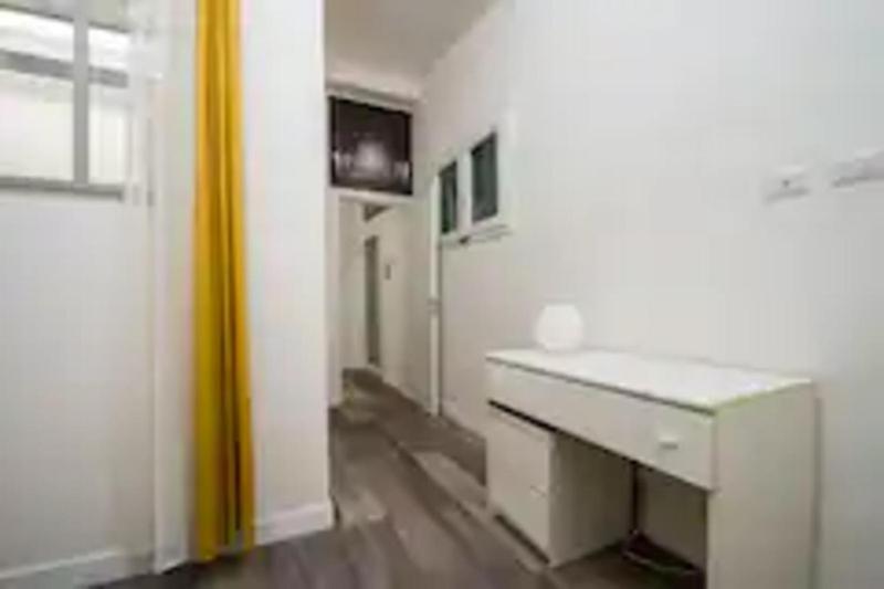 Comfy San Lorenzo Apartment Florence